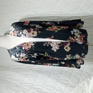 Beautiful floral Shein wrap, sz Med